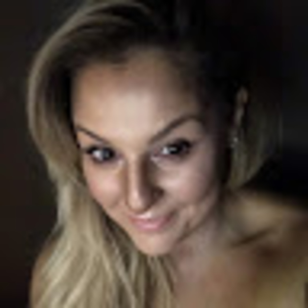 Meet your Posher, Antonia